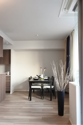 パークサイド・ウイングス　ダイニング