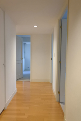 パークサイド・ウイングス　廊下