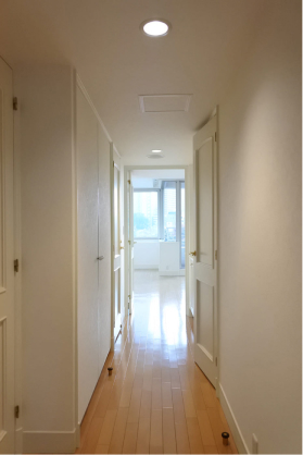 パークサイド・ウイングス　廊下